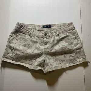 FOREVER 21 Premium Denim Floral Shorts 3”